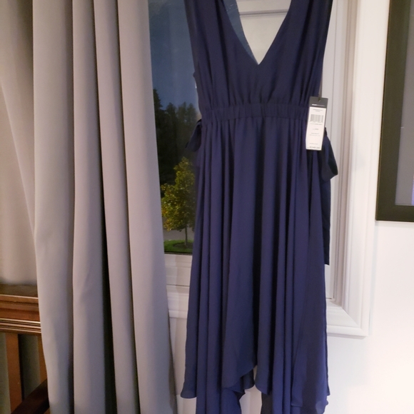 BNWT BCBG handkerchief dress - Picture 1 of 4